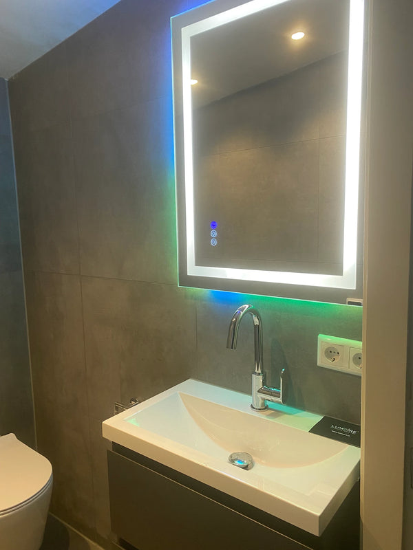 badkamerspiegel met rgb verlichting
